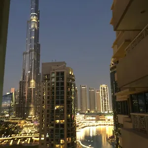 Downtown Boulevard One Bedroom Apt In 29 Blvd غرفة وصالة Burj & Fountain View Master Bedroom Plus 2 Single Beds In Living شقة دبي